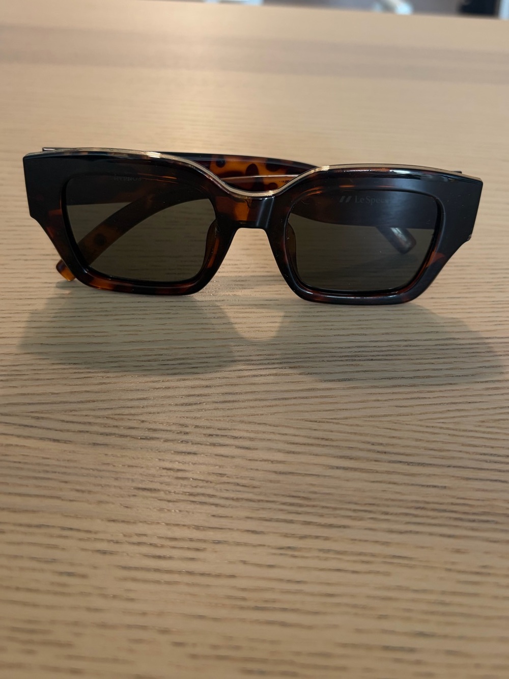 Le Specs Tortoiseshell Rectangular Sunglasses - Brown/Black, Hypnos alt fit